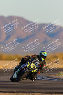 media/Jan-21-2023-CVMA (Sat) [[b9eef8ba1f]]/Race 12 Amateur Supersport Open/